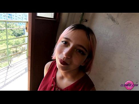 ❤️ სტუდენტური სენსუალი შთანთქავს უცნობს გარეუბანში - Cum On His Face ❤ დაბურული ჩვენთან ❌️